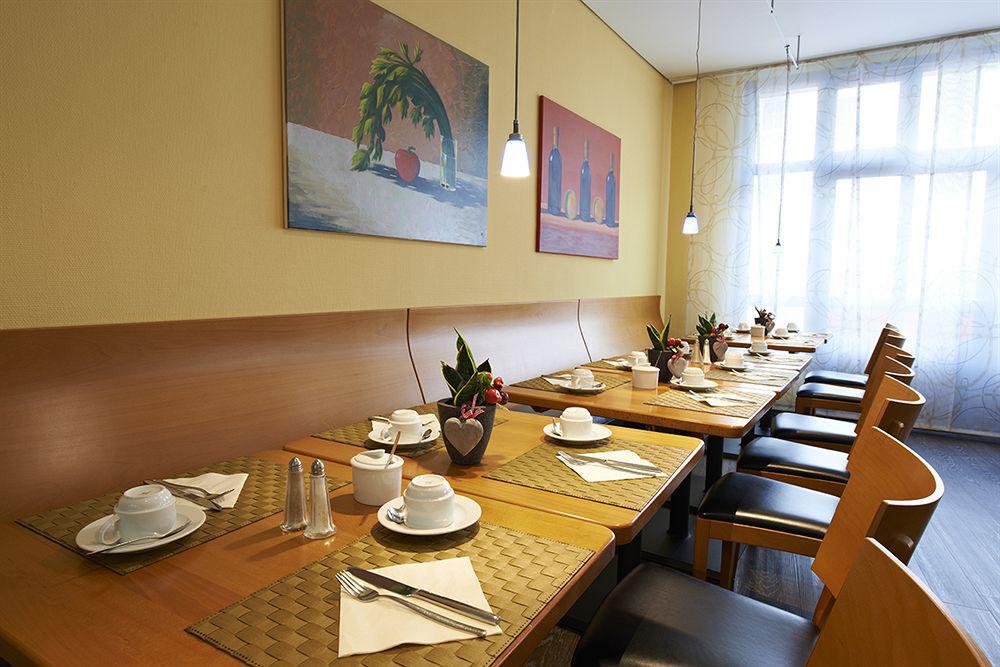 Ghotel Hotel & Living Munchen-Zentrum Restoran fotoğraf